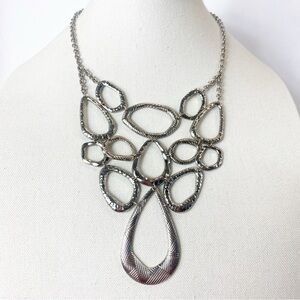 Erica Lyons 20” Silver Tone Statement Necklace Geometric
